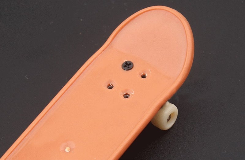 RemeeHi DIY Fingerboard with Nuts Trucks Tool Kit Basic Bearing Wheels Packaged in Box - Image 3